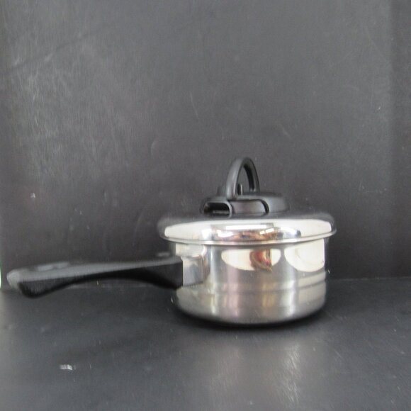 Castille Magefesa Stainless Steel 1 Quart Saucepan with Steam Release Lid - Picture 1 of 9